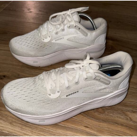 Brooks Men's Ghost Max - size 9.5 Wide - Picture 3 of 12